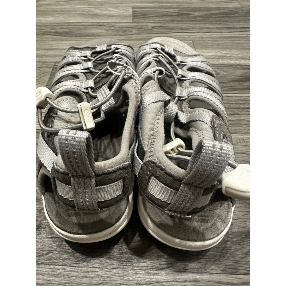 KEEN Venice H2 Womens Grey Silver Sport Sandals Hiking Water Shoes 8.5